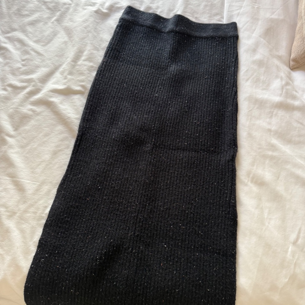 Marine Layer Isla Sweater Skirt (Small, Midnight)